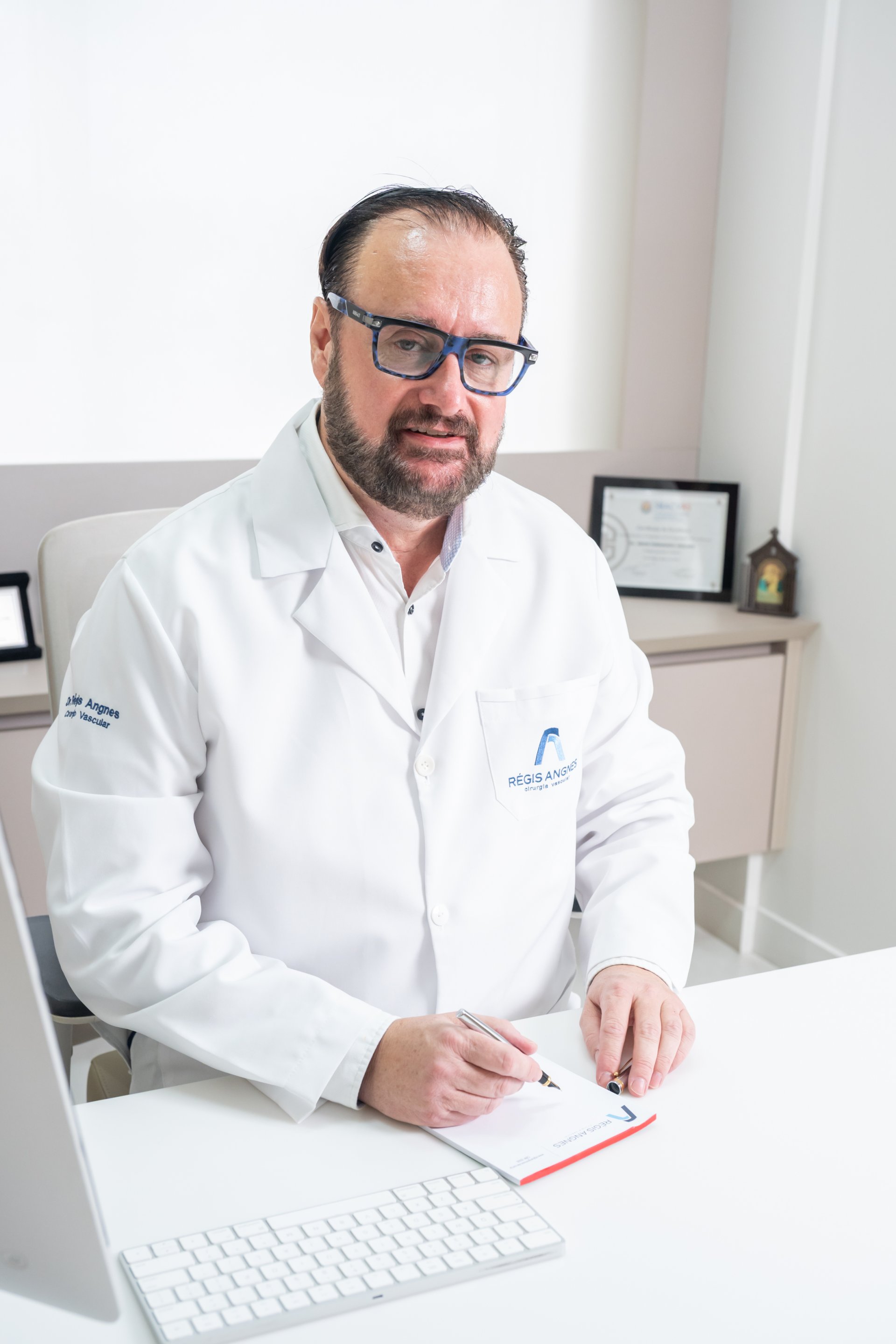 Dr. Régis Angnes