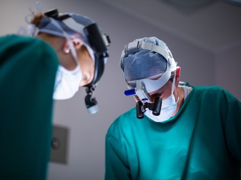 Dicas de como evitar problemas na circulação sanguínea - Especialista em Cirurgia Vascular